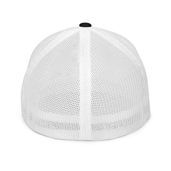 Closed-back trucker cap - Image 5