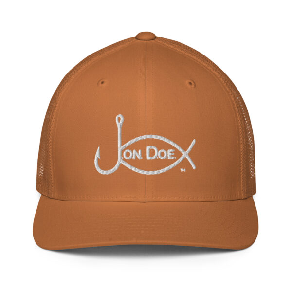 Closed-back trucker cap - Image 16