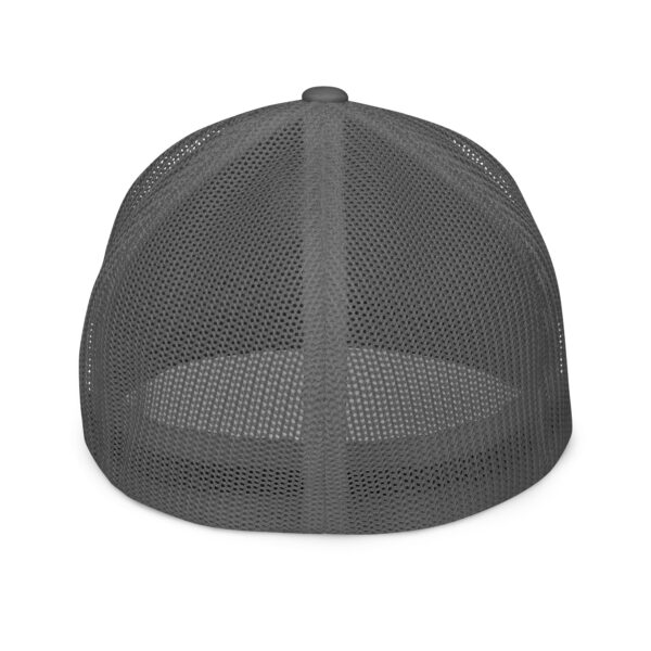 Closed-back trucker cap - Image 14